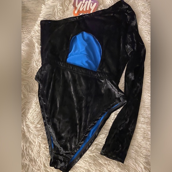 YITTY Plusshy Asymetrical Bodysuit 1X - Picture 3 of 4